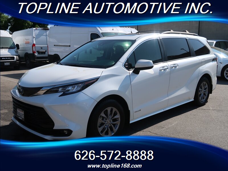 2017 Toyota Sienna Limited photo 4