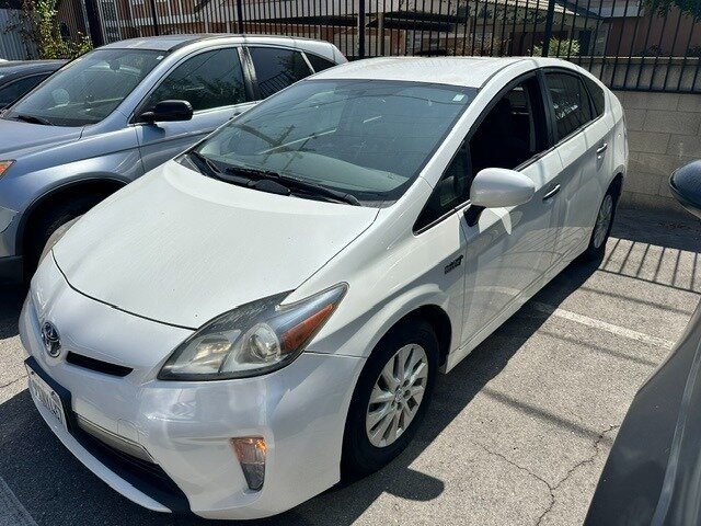 2012 Toyota Prius Plug-in Hybrid  