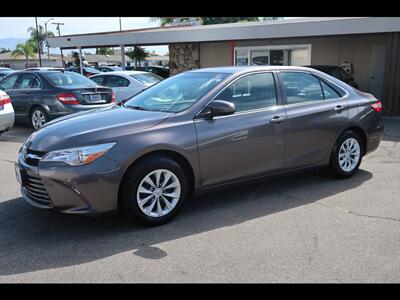 2015 Toyota Camry SE Sedan