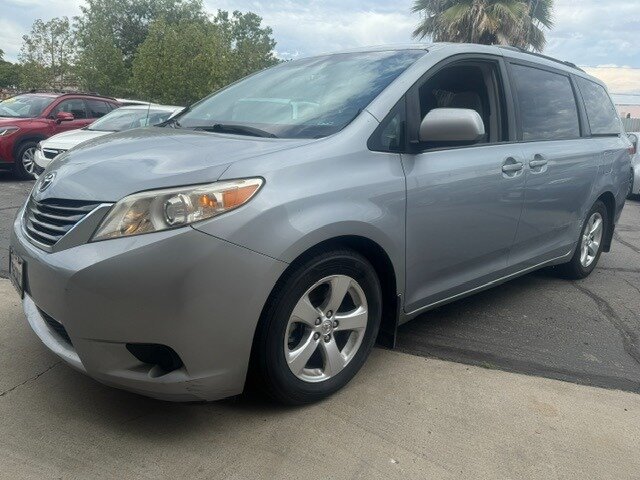 2014 Toyota Sienna LE 8-Passenger  