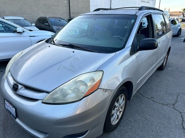2007 Toyota Sienna CE 7-Passenger  