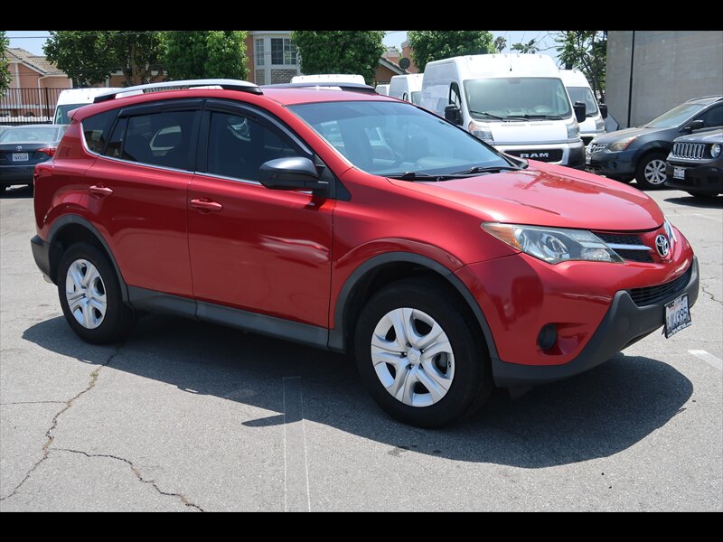 2013 Toyota RAV4 LE  
