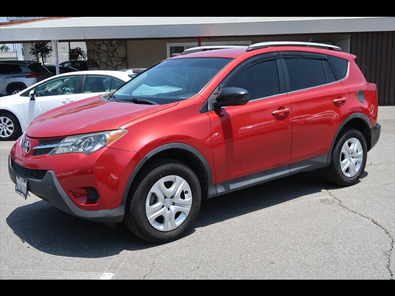 2013 Toyota RAV4 LE  