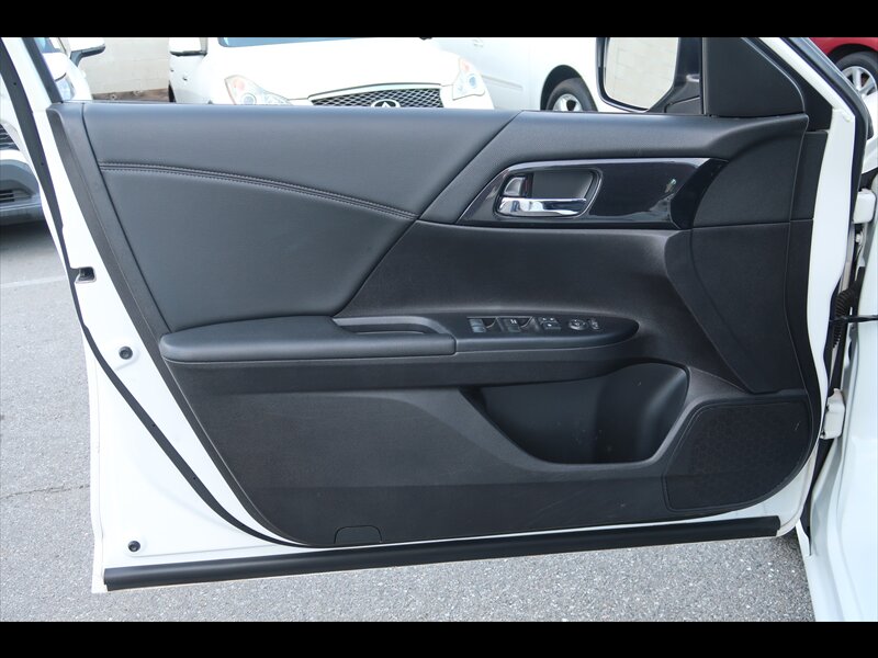 2015 Honda Accord Sport - Photo 21