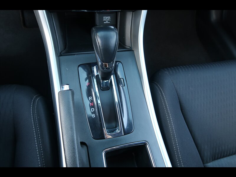 2015 Honda Accord Sport - Photo 14