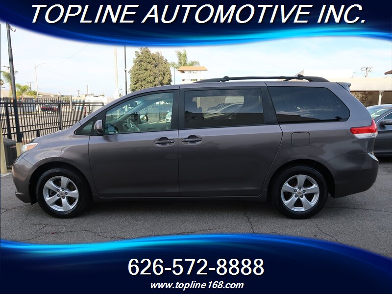 2012 Toyota Sienna LE 8-Passenger  