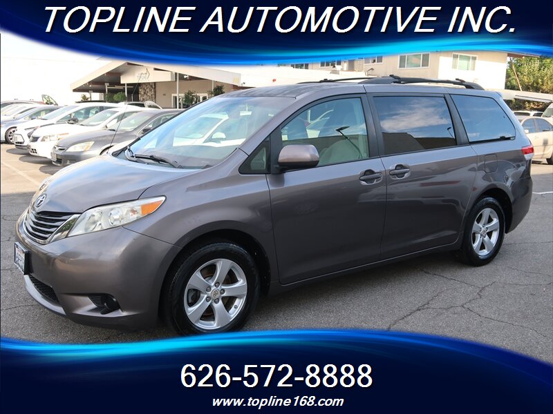 2012 Toyota Sienna LE 8-Passenger  
