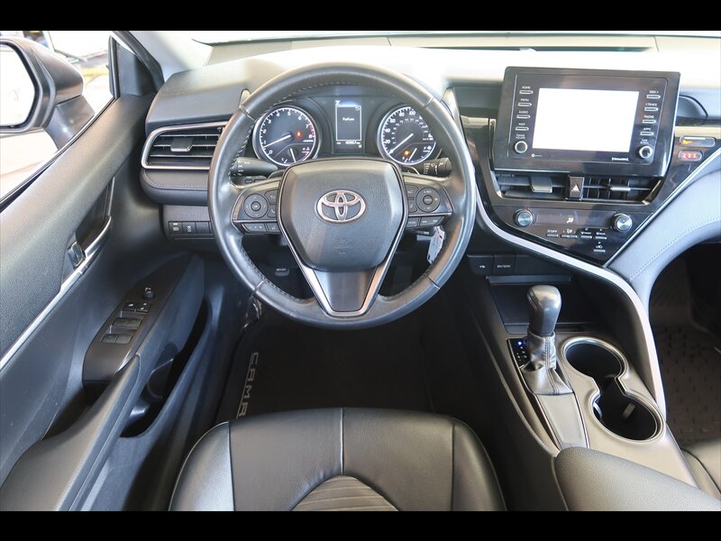 2021 Toyota Camry SE photo 15