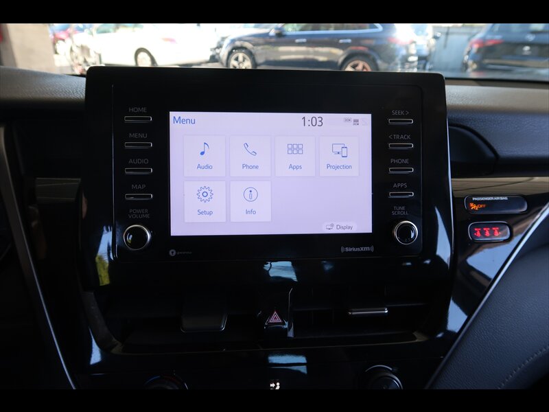 2021 Toyota Camry SE photo 19