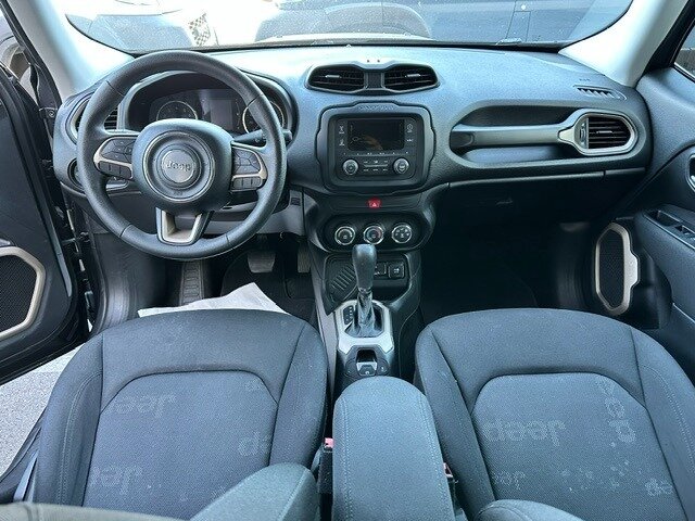 2017 Jeep Renegade Sport  