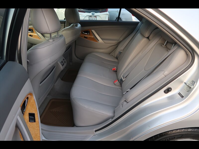 2007 Toyota Camry XLE - Photo 18