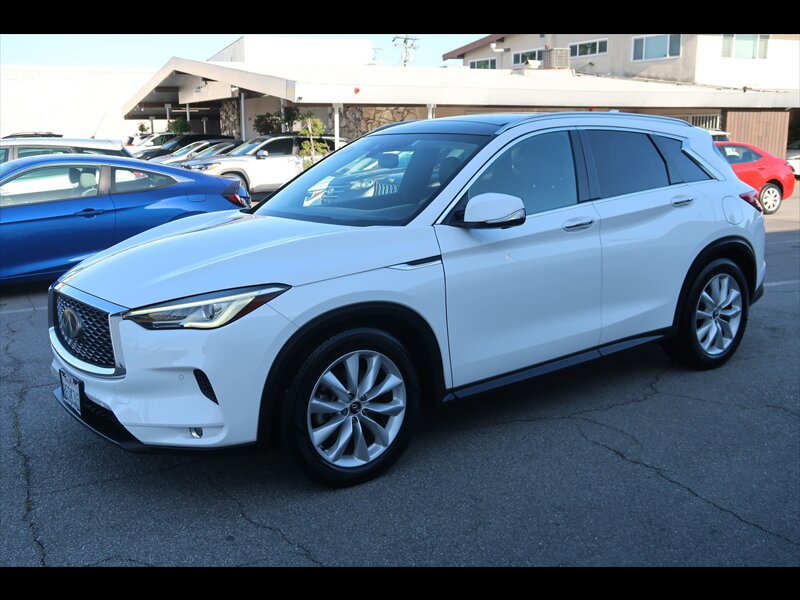 2019 INFINITI QX50 Essential  