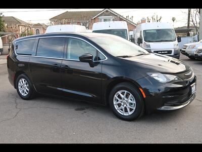 2022 Chrysler Voyager LX Minivan