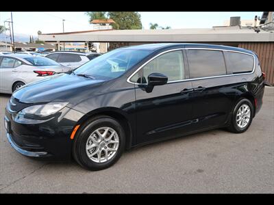 2022 Chrysler Voyager LX Minivan