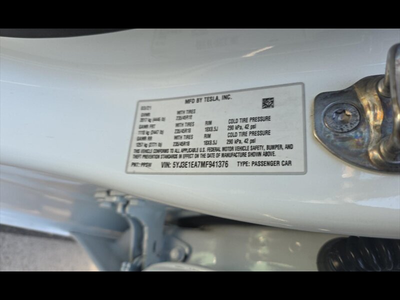 2021 Tesla Model 3 Standard Range Plus  