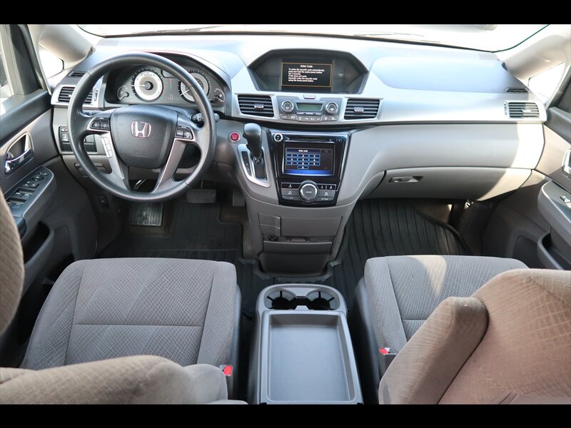 2014 Honda Odyssey EX photo 2