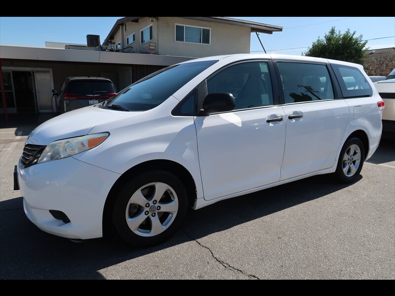 2011 Toyota Sienna Base