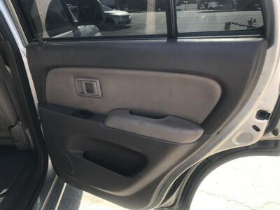 2001 Toyota 4Runner Limited   - Photo 39 - Long Beach, CA 90805