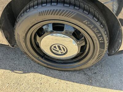 2013 Volkswagen Beetle Convertible 2.5L 50s Edition  50s Edition - Photo 19 - Stanton, CA 90680