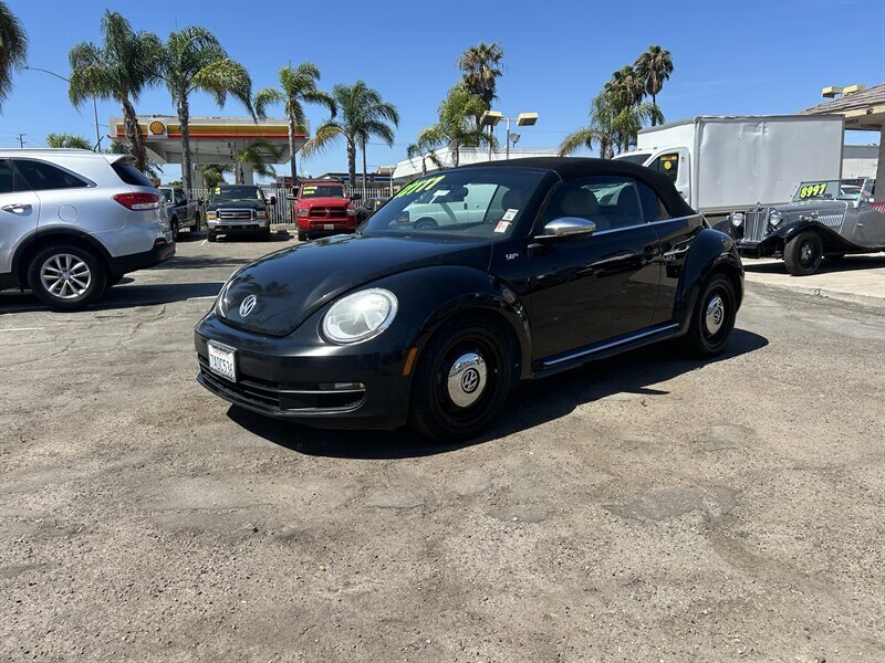2013 Volkswagen Beetle Convertible 2.5L 50s Edition  50s Edition