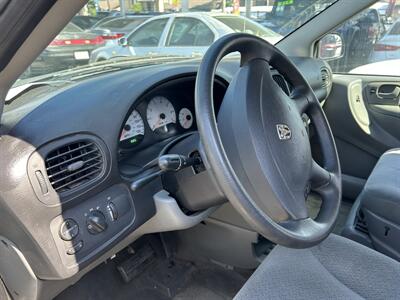 2005 Dodge Grand Caravan SE   - Photo 13 - Long Beach, CA 90805
