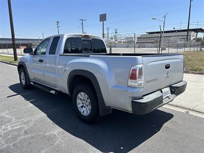 2006 Mitsubishi Raider Duro Cross V6 - Photo 9 - Long Beach, CA 90805