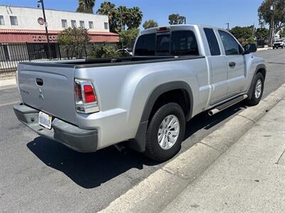 2006 Mitsubishi Raider Duro Cross V6 - Photo 5 - Stanton, CA 90680