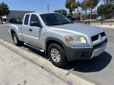 2006 Mitsubishi Raider Duro Cross V6 - Photo 4 - Stanton, CA 90680
