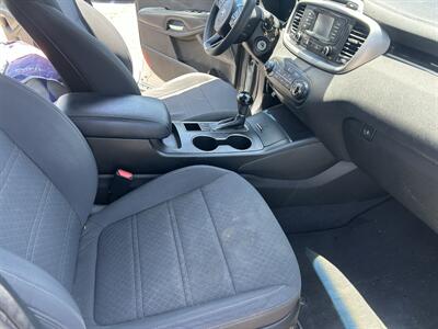 2017 Kia Sorento LX - Photo 12 - Stanton, CA 90680