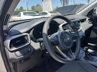 2017 Kia Sorento LX   - Photo 7 - Stanton, CA 90680