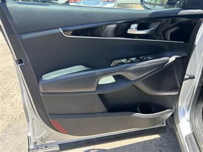 2017 Kia Sorento LX - Photo 16 - Stanton, CA 90680