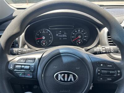 2017 Kia Sorento LX - Photo 18 - Stanton, CA 90680