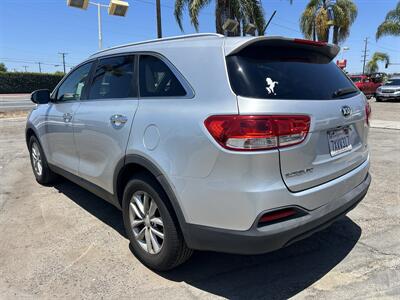 2017 Kia Sorento LX - Photo 6 - Stanton, CA 90680