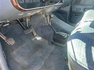 1989 Ford F-150 XLT Lariat 4x4 - Photo 12 - Stanton, CA 90680