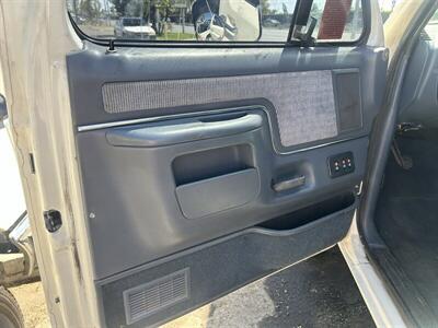 1989 Ford F-150 XLT Lariat 4x4 - Photo 11 - Stanton, CA 90680