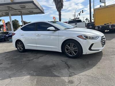 2017 Hyundai ELANTRA SE   - Photo 6 - Long Beach, CA 90805