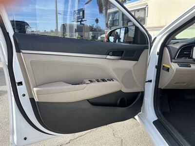 2017 Hyundai ELANTRA SE   - Photo 17 - Long Beach, CA 90805