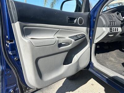 2014 Toyota Tacoma PreRunner   - Photo 11 - Long Beach, CA 90805