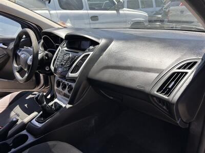 2014 Ford Focus SE   - Photo 9 - Long Beach, CA 90805