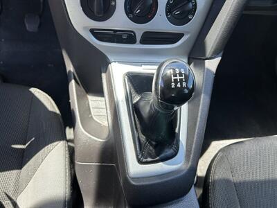 2014 Ford Focus SE   - Photo 3 - Long Beach, CA 90805
