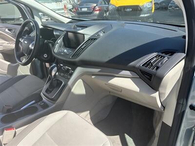 2014 Ford C-MAX Hybrid SE   - Photo 14 - Long Beach, CA 90805
