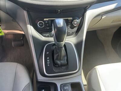 2014 Ford C-MAX Hybrid SE   - Photo 8 - Long Beach, CA 90805