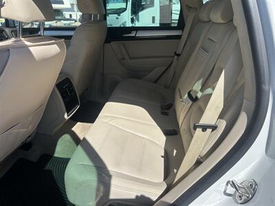 2013 Volkswagen Touareg VR6 Sport   - Photo 10 - Stanton, CA 90680