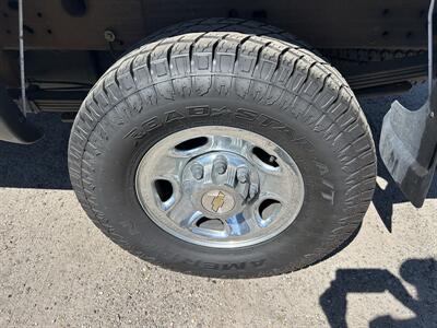 2001 Chevrolet Silverado 2500 LS 4dr Extended Cab LS   - Photo 7 - Stanton, CA 90680