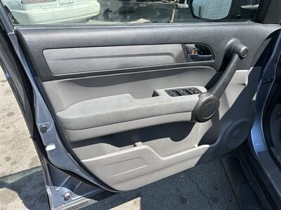 2011 Honda CR-V LX   - Photo 10 - Long Beach, CA 90805