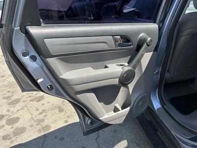 2011 Honda CR-V LX   - Photo 11 - Long Beach, CA 90805