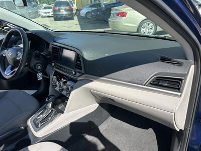 2019 Hyundai ELANTRA SEL   - Photo 15 - Long Beach, CA 90805