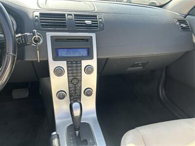 2011 Volvo C70 T5   - Photo 12 - Stanton, CA 90680