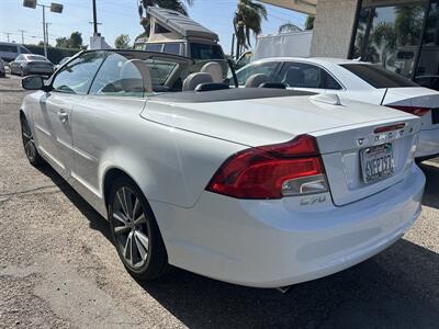 2011 Volvo C70 T5   - Photo 7 - Stanton, CA 90680