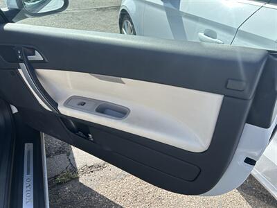 2011 Volvo C70 T5   - Photo 15 - Stanton, CA 90680